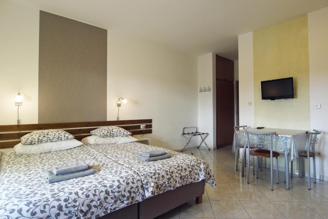 Paklenica Sport Apartments Стариград-Пакленица Экстерьер фото